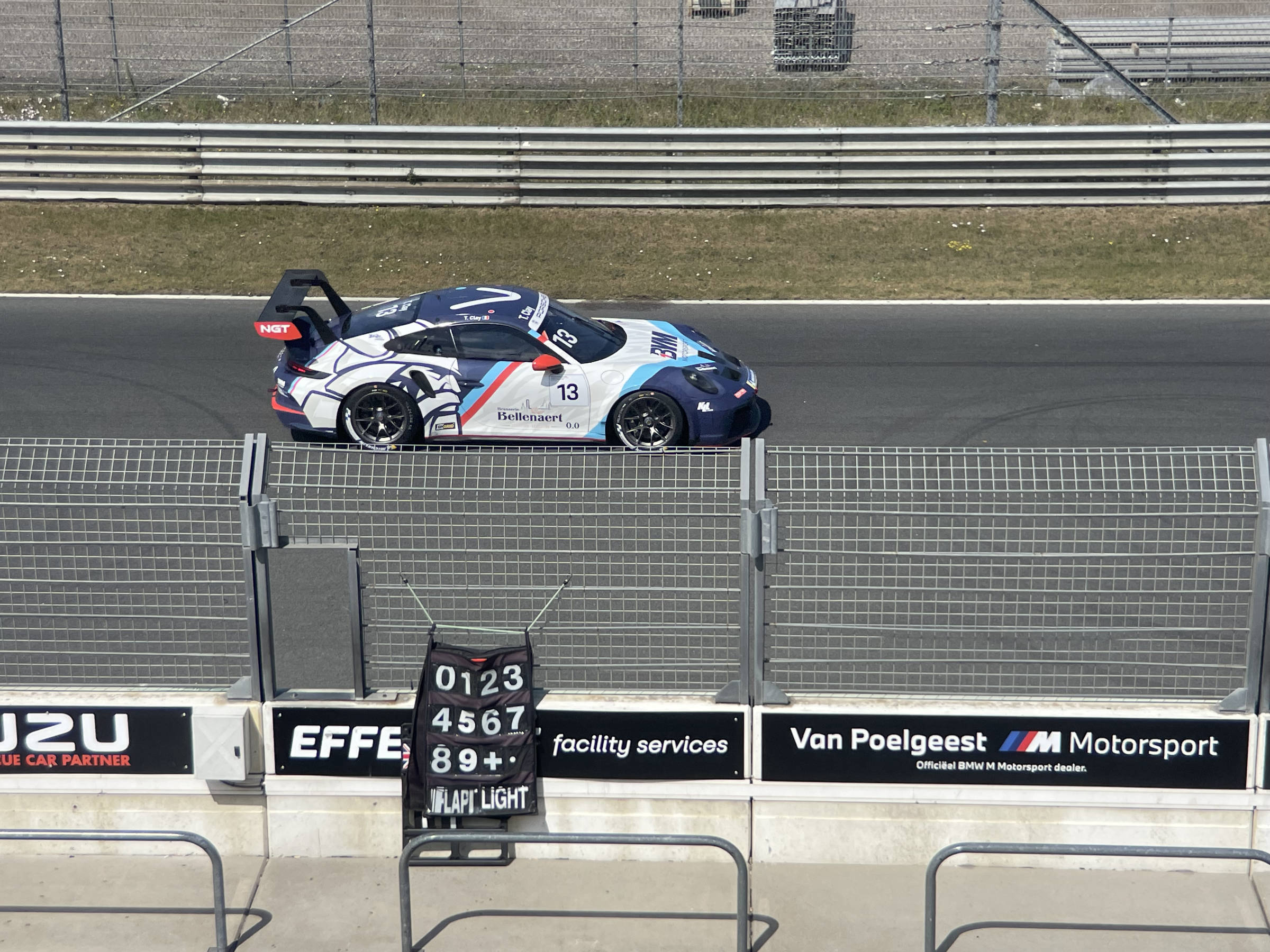 Zandvoort Summer Trophy Ein Porsche auf der Rennstrecke
