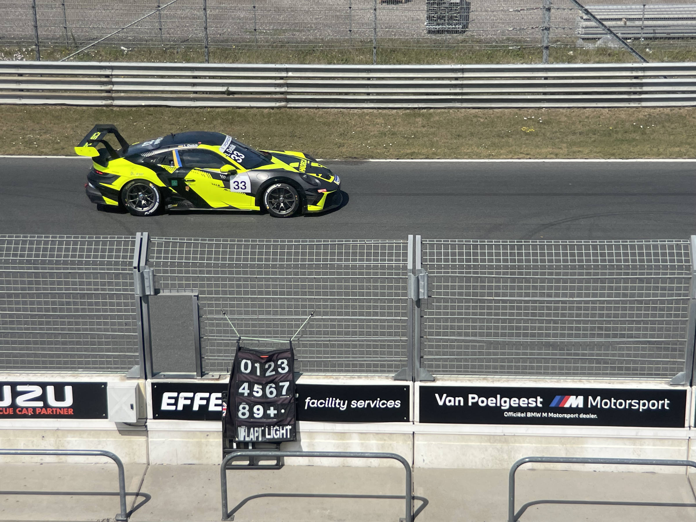 Zandvoort Summer Trophy - Ein Porsche auf der Rennstrecke